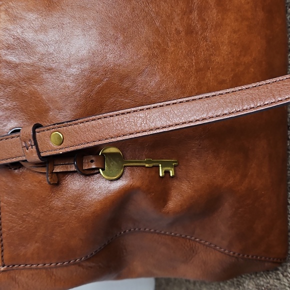 Fossil Rachel Large Brown Gold Key Leather Shoulder Tote Bag 12x17" - Picture 2 of 9